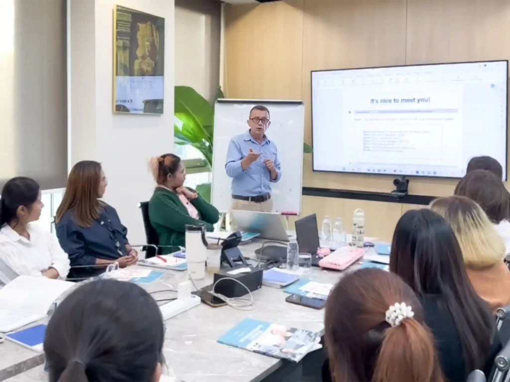 บรรยากาศการอบรมภาษาอังกฤษเพื่อการทำงาน (Business English) สำหรับองค์กร โดยวิทยากร BTools