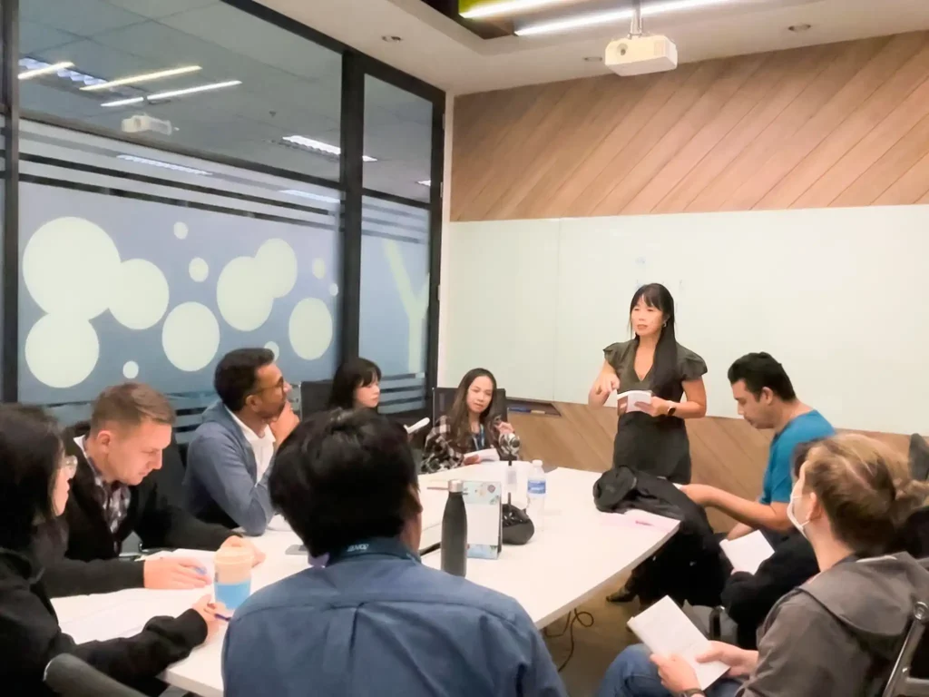 บรรยากาศการอบรมภาษาไทยสำหรับชาวต่างชาติ (Thai for Expats) สำหรับองค์กร โดยวิทยากร BTools